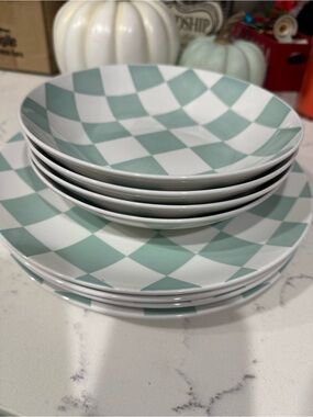 Source Unknown Mint and White Checkerboard Dinner Plates Set